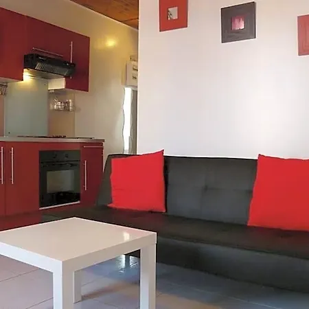 #palavaslesflots #2bedrooms #airconditioned #100metersfromthebeach فندق