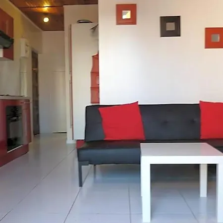 #palavaslesflots #2bedrooms #airconditioned #100metersfromthebeach 3* بالافاس ليه فلو